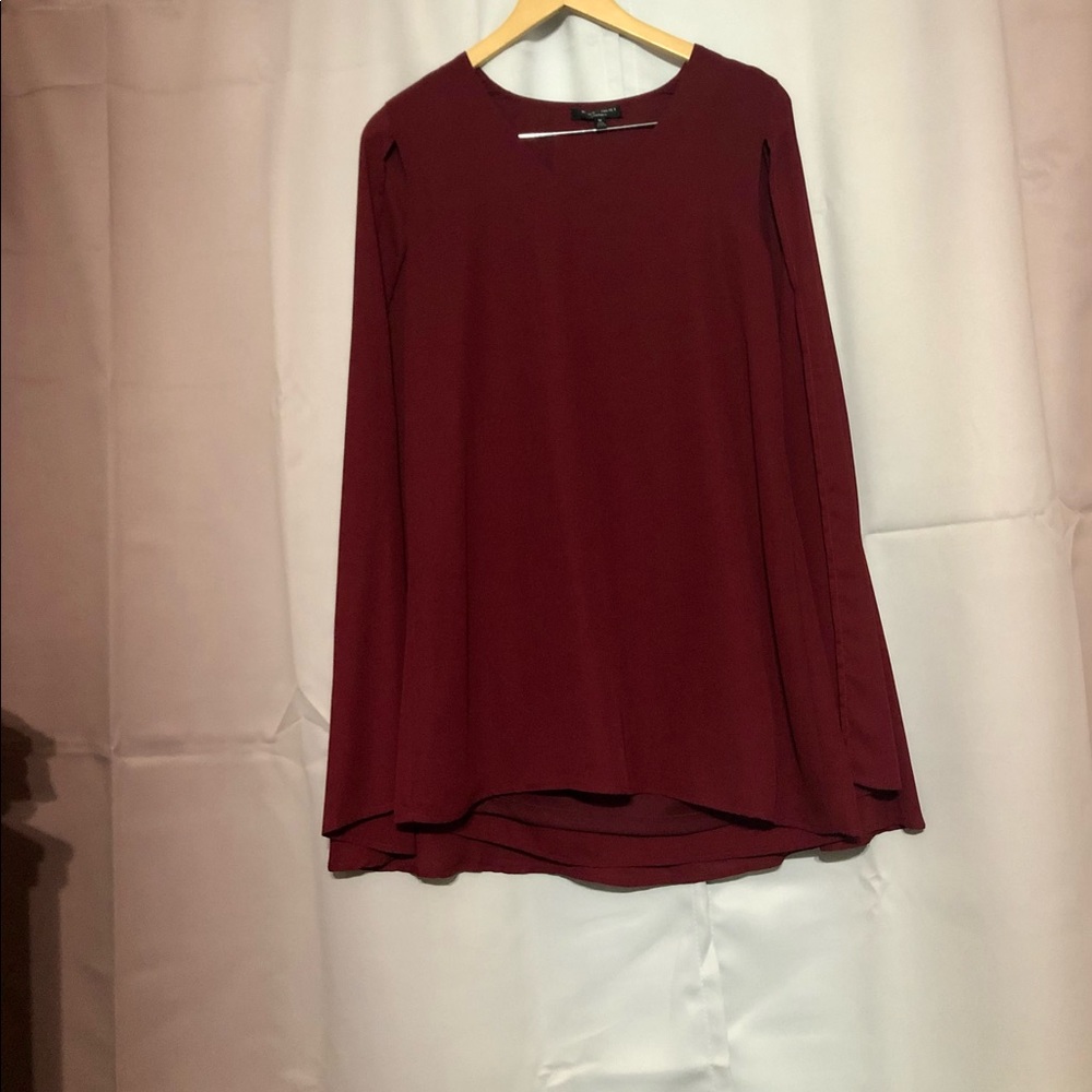 NWT Red cape shirt sz M. Can be dressed up or down